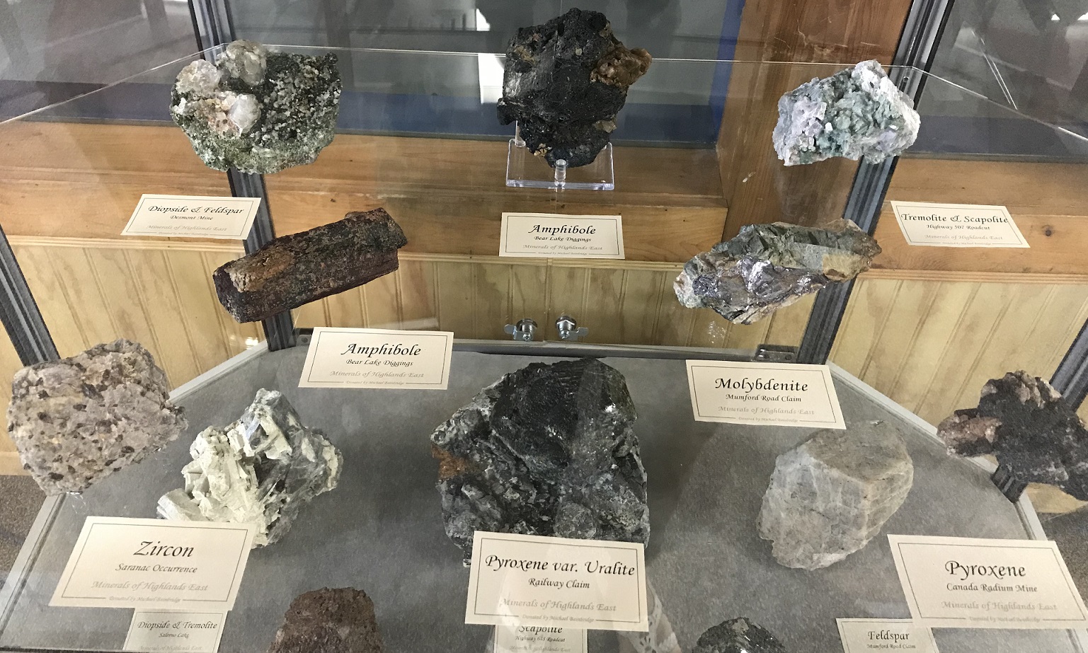 Mineral display