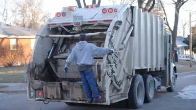 garbage-truck.jpg