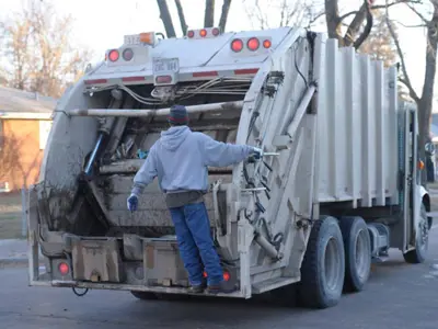 garbage-truck.jpg
